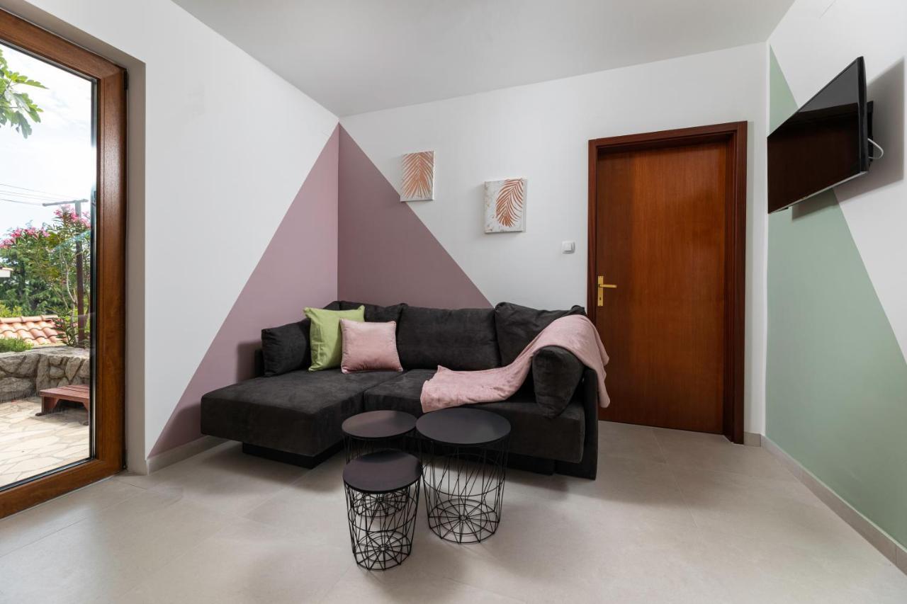 Apartments Vjeko Крк Экстерьер фото